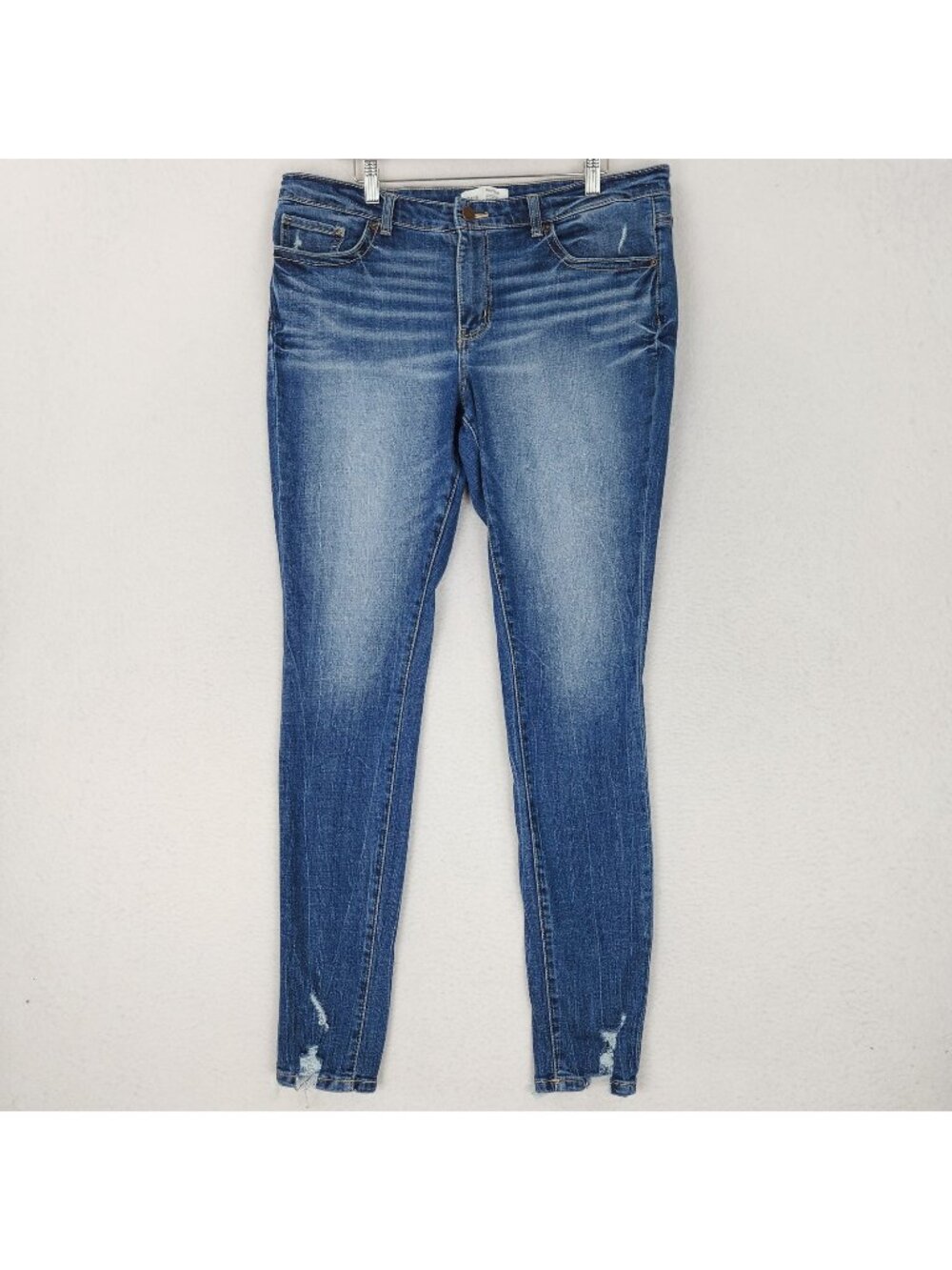 BKE Jeans Womens 33 Blue Payton Mid Rise Skinny Distressed Universal Fit Denim